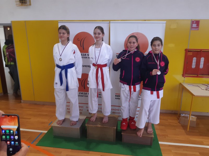 Isabel Humar Lesković deklice U12 open 2. mesto